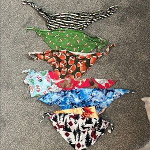 8 Assorted Printed dog Bandanas - Multi-Pattern Cotton Triangles